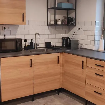 Ket Fenyo Vendeghaz Apartmán *