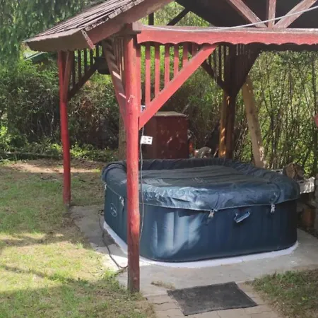 Apartment Ket Fenyo Vendeghaz